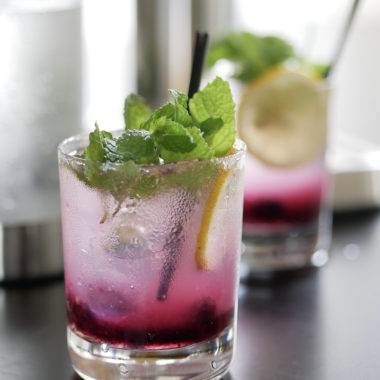 Sparkling Blueberry Lemonade